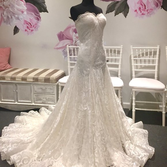 EUGENIA WEDDING GOWN! - Picture 2 of 8